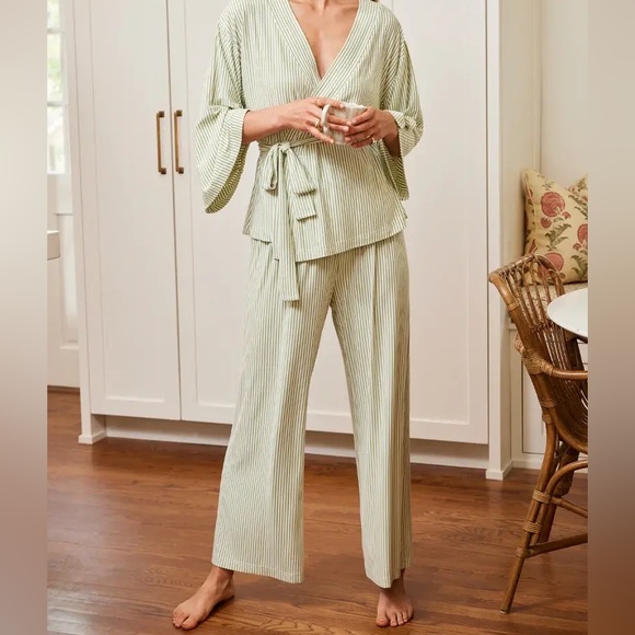 Lake Kimono Pajamas Set - Picture 1 of 3